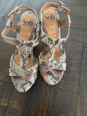 SOFFT Women’s Snake-Print Strappy Sandal in Multi-Neutral